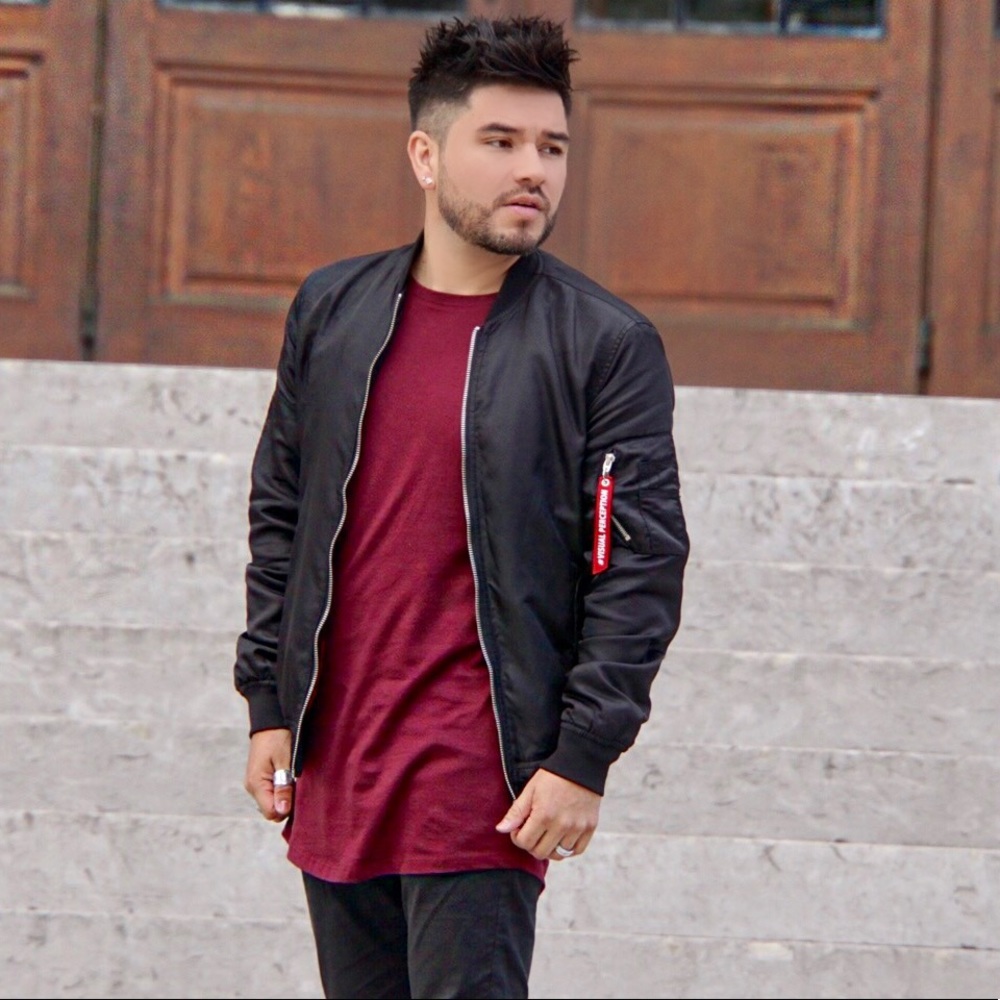 Meet your Posher, Andres